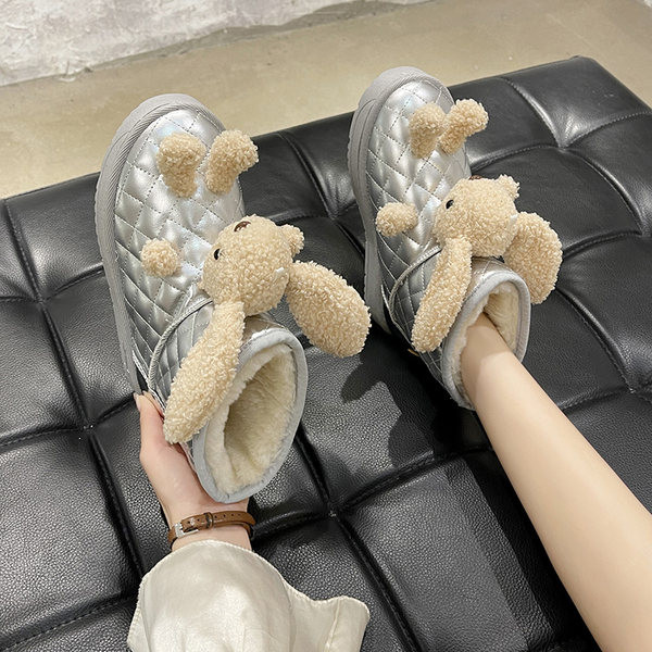 Ženske čizme s 3D elementom i ravnim potplatom