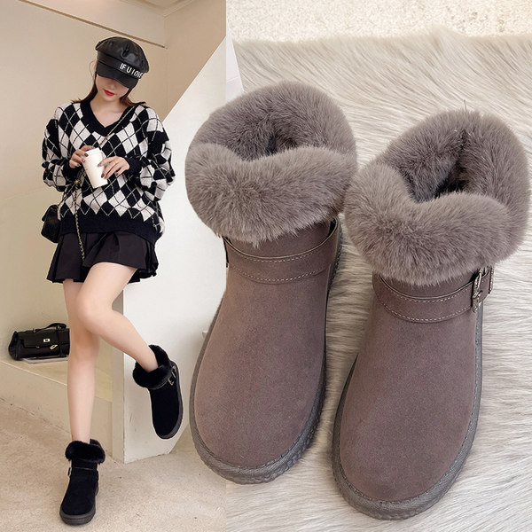 Moderne ženske čizme s mekom postavom i kopčom