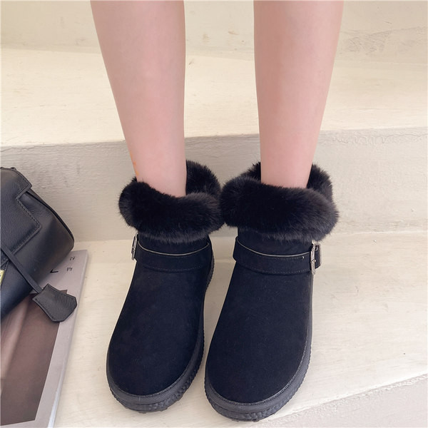 Moderne ženske čizme s mekom postavom i kopčom