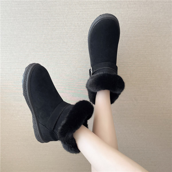 Moderne ženske čizme s mekom postavom i kopčom