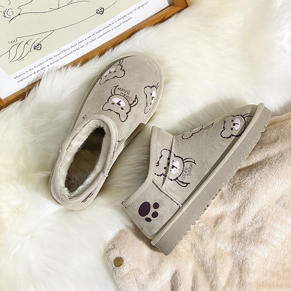 Moderne ženske čizme sa aplikacijom - dvije boje