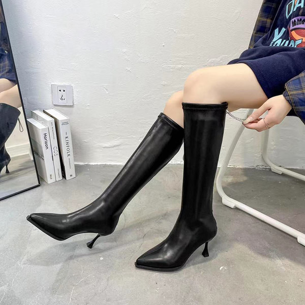 Elegantne ženske čizme od eko kože sa petom od 6,5 cm