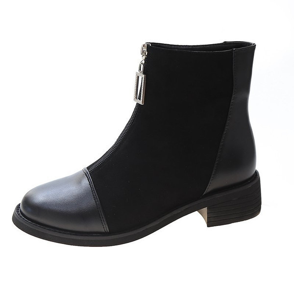 Ženske čizme sa ravnim đonom - crne boje