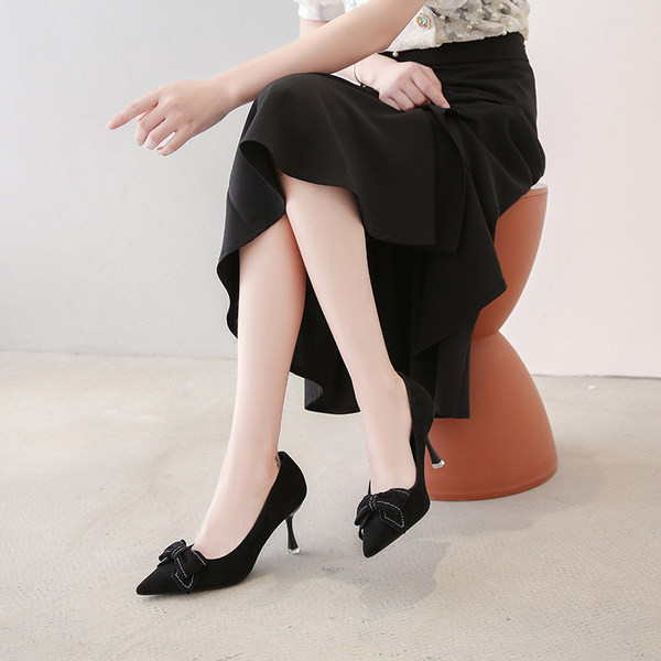 Γυναικεία suede επίσημα παπούτσια με κορδέλα και λεπτό τακούνι 8 cm