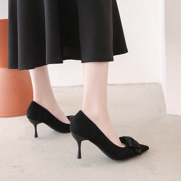 Γυναικεία suede επίσημα παπούτσια με κορδέλα και λεπτό τακούνι 8 cm