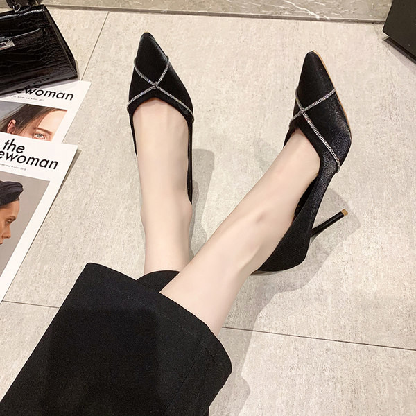 Moderne ženske cipele na petu 9 cm