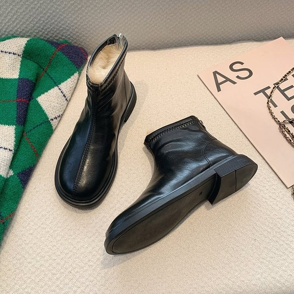 Ženske čizme od eko kože sa ravnim đonom i patentnim zatvaračem