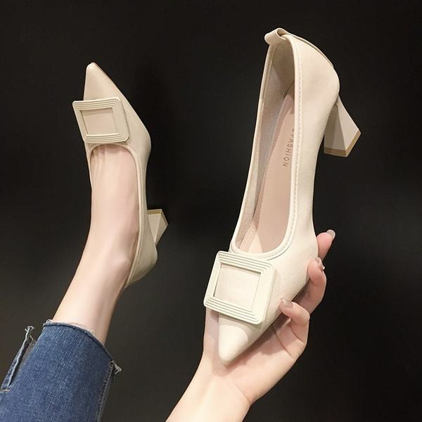 Ženske cipele na petu 7 cm - model na špic