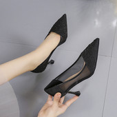 Elegantne ženske cipele na visoku petu sa čipkom