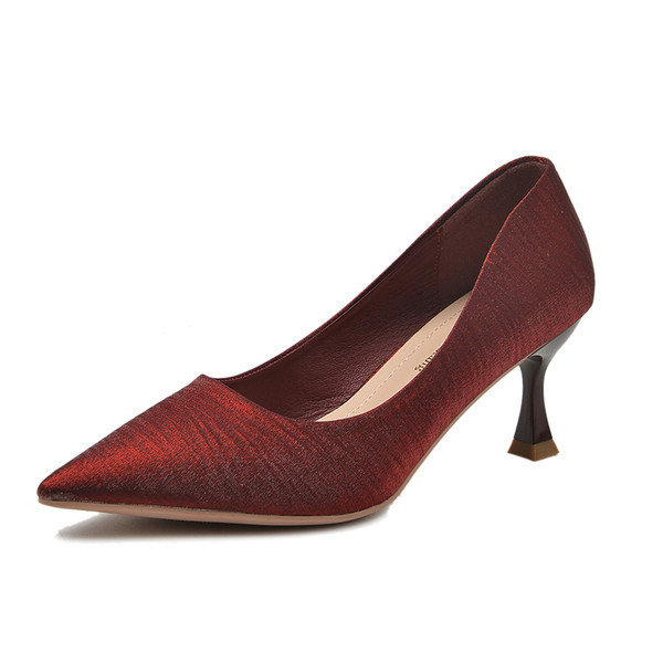 Ženske satenske cipele na špic na visoku petu 7 cm