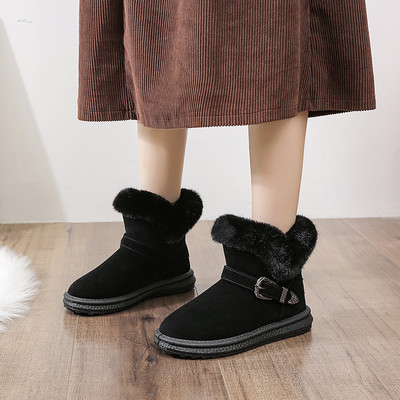 Ženske zimske čizme s toplom postavom i kopčom