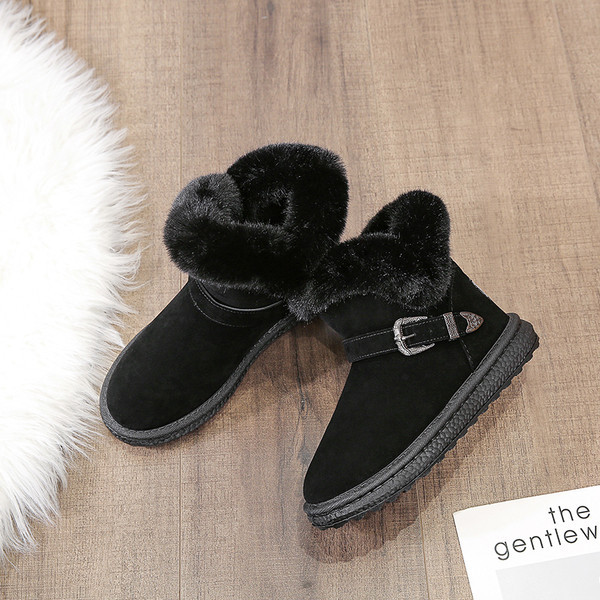 Ženske zimske čizme s toplom postavom i kopčom