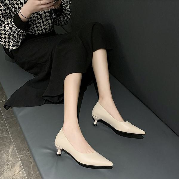 Casual cipele na špic od eko kože na nisku petu