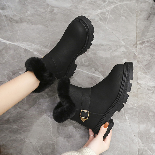 Ženske moderne čizme s kopčom i puhom