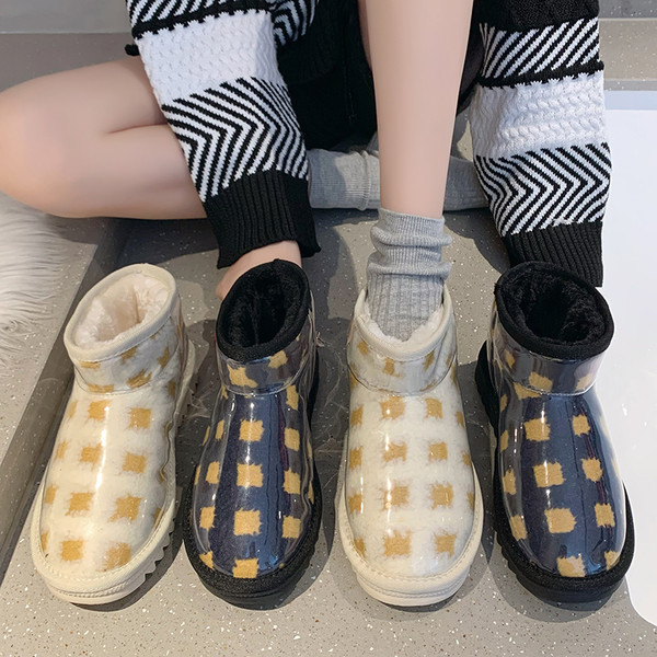 Šarene ženske čizme s toplom postavom