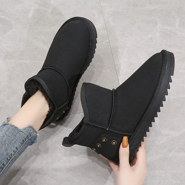 Tople ženske čizme od umjetnog antilopa