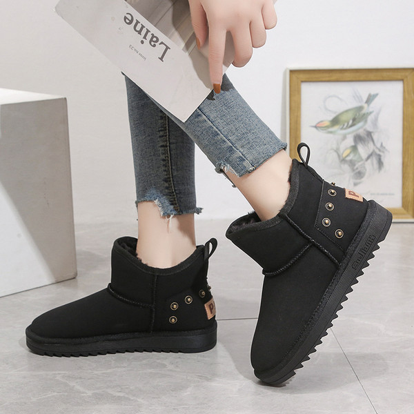 Tople ženske čizme od umjetnog antilopa