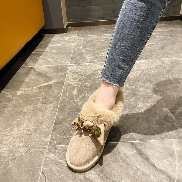 Ženske čizme s perom i trakom - ravni potplat