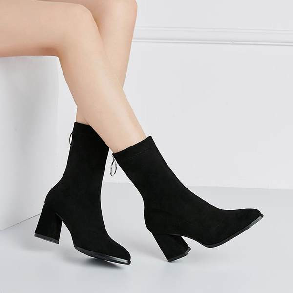 Aktualne ženske čizme ali na visoku petu od eko brušene kože