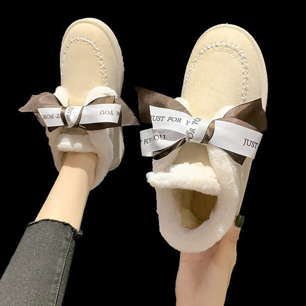 Ženske čizme od brušene kože s trakom i toplom postavom