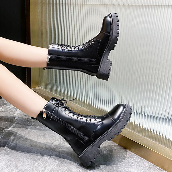 Ženske kožne čizme s vezicama i patentnim zatvaračem - crne boje