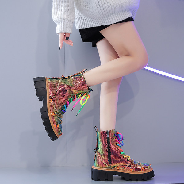 Novi model ženskih čizama sa vezicama u boji