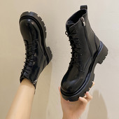 Kožne ženske čizme sa vezicama u dvije boje - pogodne za zimu