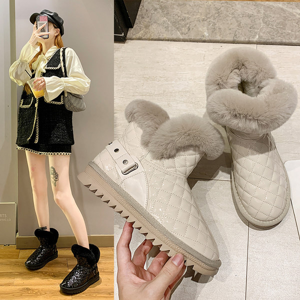 Ženske lakirane čizme s perom i kopčom