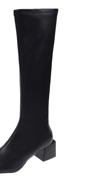 Ženske čizme s patentnim zatvaračem i niskom petom