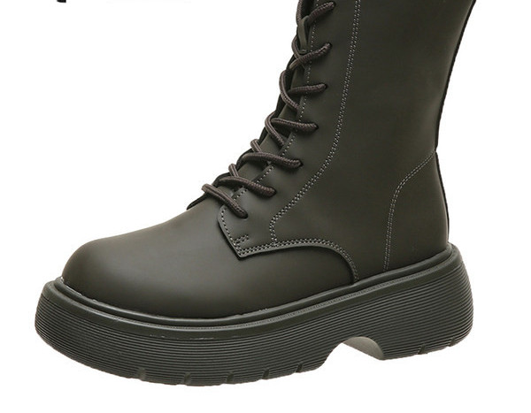 Дамски заоблени боти от еко кожа с груба подметка и връзки