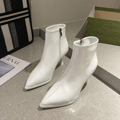 Lakirane čizme na špic s patentnim zatvaračem