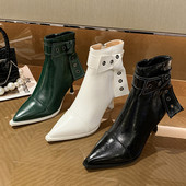 Kožne ženske čizme sa metalnim elementima u tri boje