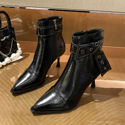 Kožne ženske čizme sa metalnim elementima u tri boje