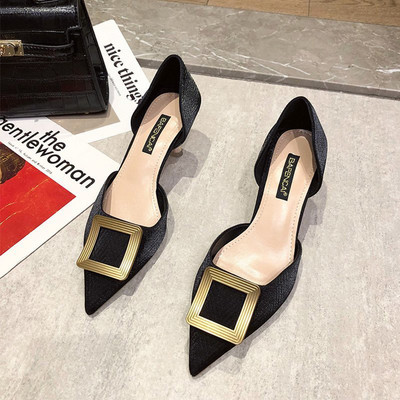 Novi model ženskih sandala sa metalnim ukrasom - kopčom