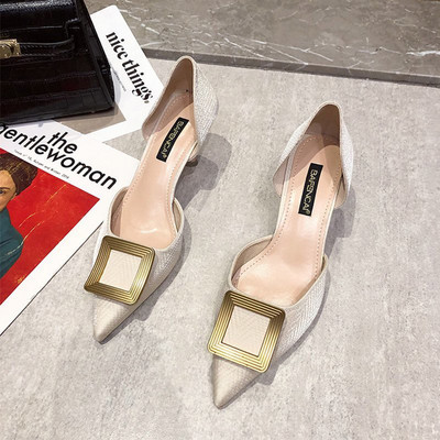 Novi model ženskih sandala sa metalnim ukrasom - kopčom