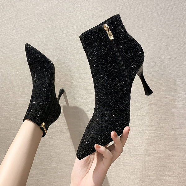 Elegantne ženske čizme na visoku 8,5 cm tanku petu s kamenčićima