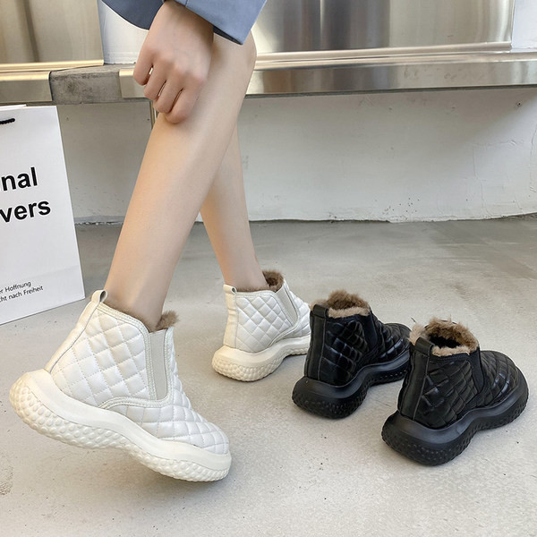 Ženske kožne čizme sa toplom postavom u dvije boje