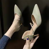 Lakirane elegantne ženske sandale s kamenim ukrasom