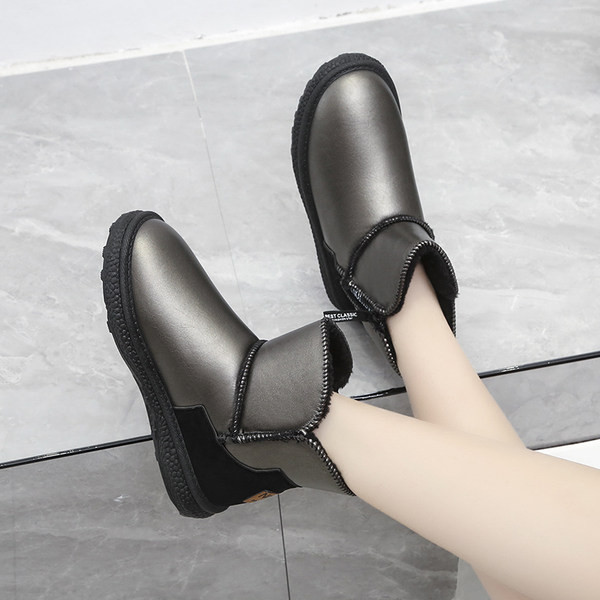 Ležerne ženske čizme s toplom postavom - ravni potplat