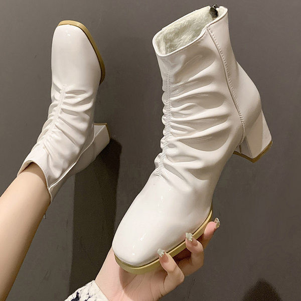 Ženske lakirane čizme sa toplom postavom od eko dlake