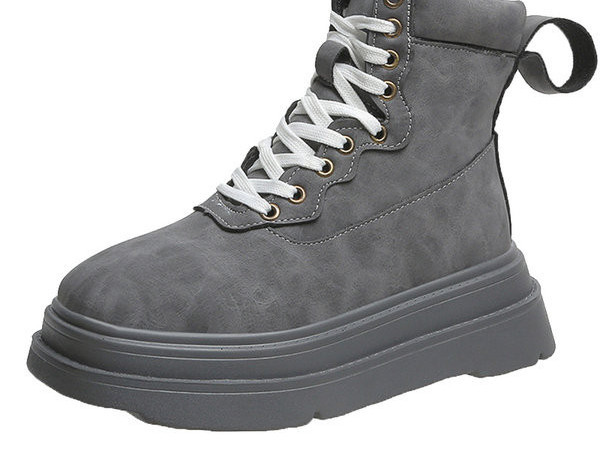 Дамски боти с дебела подметка връзки и емблема