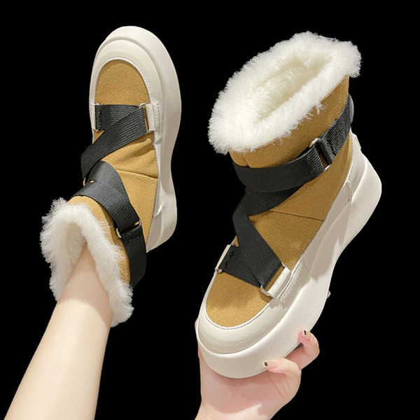 Дамски зимни  боти с топла подплата и равна подметка