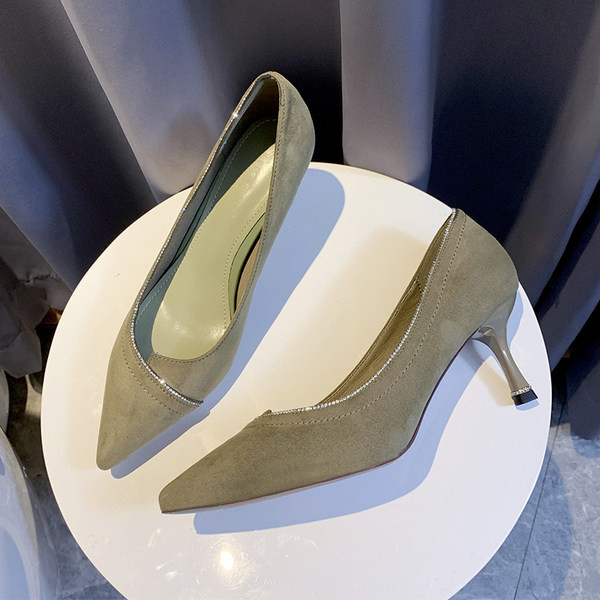 Ženske cipele na visoku petu 7 cm špicasti model s kamenčićima