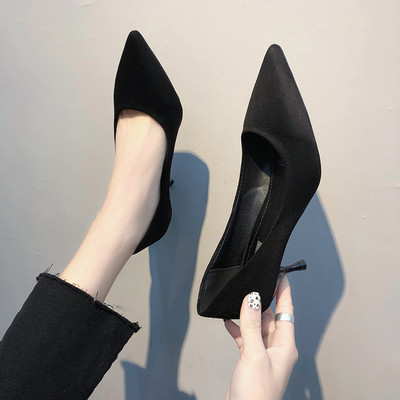 Ženske cipele na tanku petu - više boja