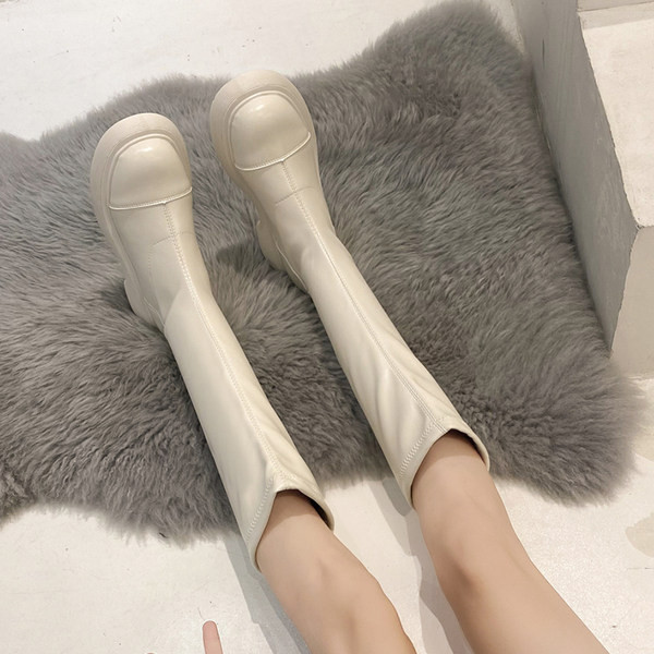 Kožne ženske čizme - čist model