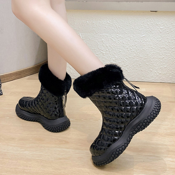 Ženske čizme od eko kože sa perom i ravnim đonom