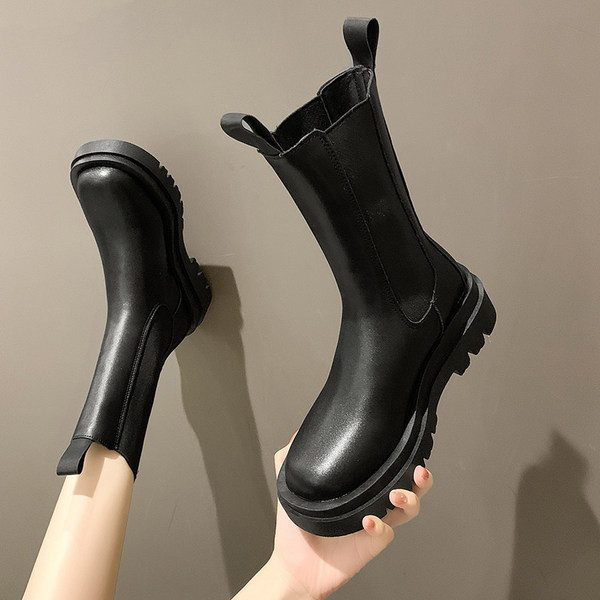 Ženske čizme od eko kože - crne boje