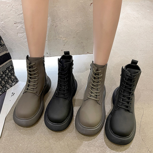 Ležerne čizme s patentnim zatvaračem i vezicama u dvije boje