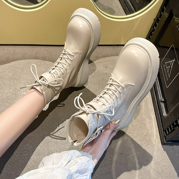 Κλασικό μοντέλο γυναικεία μποτάκια αρβήλας από έκο  δέρμα