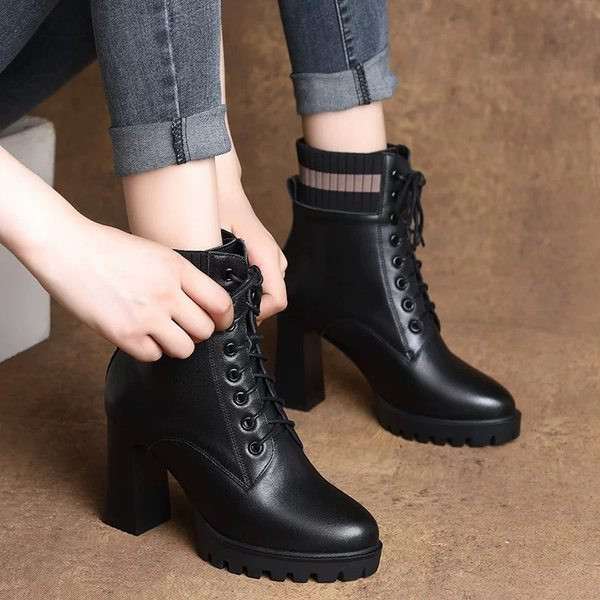 Elegantne ženske čizme od eko kože sa visokom debelom petom